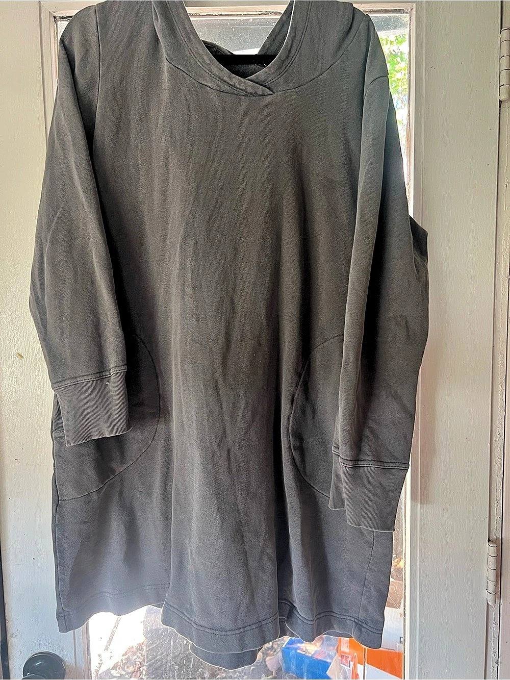 hory toad Gray Long Sleeve Top XL Like New